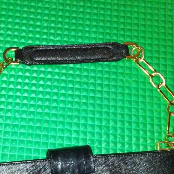 Black Saffron Leather Bag - Picture 6 of 8